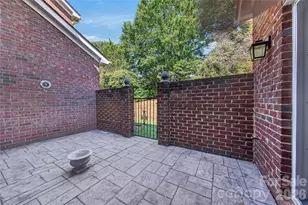9363 Bonnie Briar Cir, Charlotte, NC 28277 - Photo 28