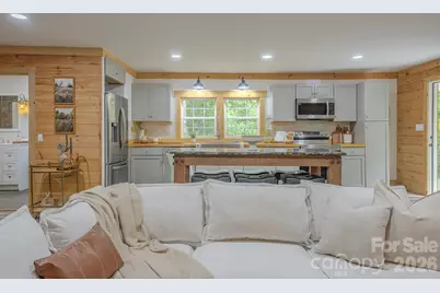 633 Kingdom Place, Zirconia, NC 28790 - Photo 8