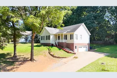 203 Springfield Road, Statesville, NC 28625 - Photo 2