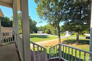 203 Springfield Rd, Statesville, NC 28625 - Photo 6
