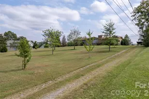 1189 Cajah Mountain Rd, Hudson, NC 28638 - Photo 4