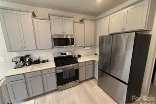 292 Runner Stone Ln, Fort Mill, SC 29715 - Photo 6