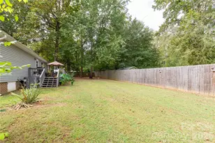 1154 Birchwood Dr, Clover, SC 29710 - Photo 32