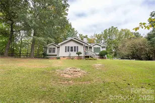 1154 Birchwood Dr, Clover, SC 29710 - Photo 8