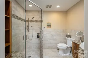 906 Indian Hill Rd, Hendersonville, NC 28792 - Photo 20