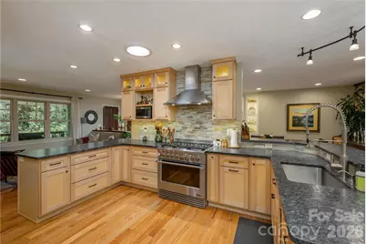 906 Indian Hill Road, Hendersonville, NC 28792 - Photo 12