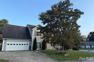 59 Southchase Dr, Fletcher, NC 28732 - Photo 2