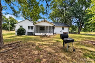1321 Jenkins Rd, Gastonia, NC 28052 - Photo 6