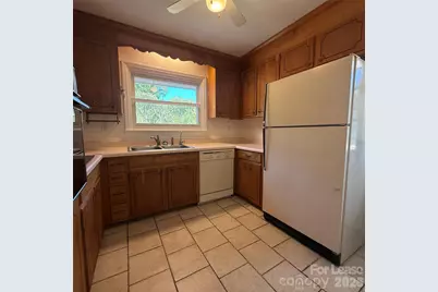1627 Paddock Circle, Charlotte, NC 28209 - Photo 14