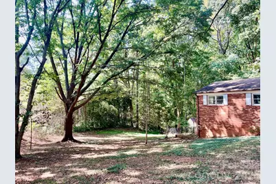 7065 Fieldcrest Lane, Denver, NC 28037 - Photo 2
