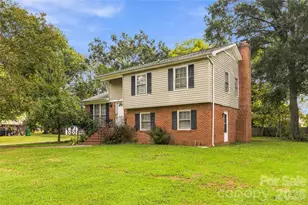 2711 Johnny Reb Ln, Charlotte, NC 28273 - Photo 1