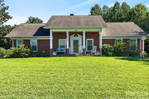 159 W Mountain St, Rutherfordton, NC 28139 - Photo 1