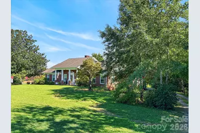 159 W Mountain Street, Rutherfordton, NC 28139 - Photo 4