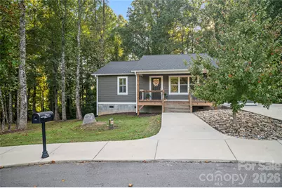 212 Walt Drive, Hendersonville, NC 28792 - Photo 4