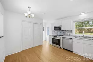 109 E Georgia Ave, Bessemer City, NC 28016 - Photo 8
