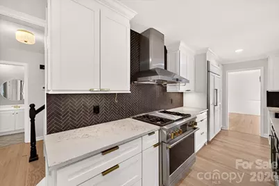 4509 Mullens Ford Road, Charlotte, NC 28226 - Photo 4