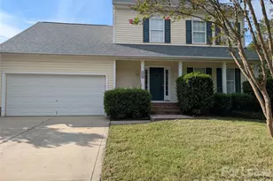 11141 Carver Pond Rd, Charlotte, NC 28269 - Photo 1
