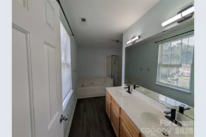 11141 Carver Pond Road, Charlotte, NC 28269 - Photo 20
