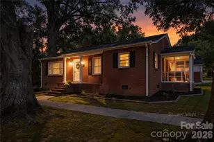 123 E Dixon St, Lincolnton, NC 28092 - Photo 1