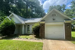 8821 Kishorn Ct, Charlotte, NC 28215 - Photo 1