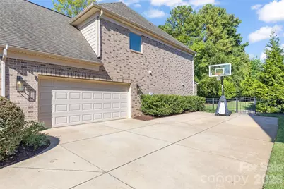 18510 Clavemorr Castle Court, Charlotte, NC 28277 - Photo 46