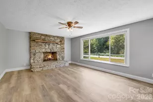 4078 Nc 208 Hwy, Marshall, NC 28753 - Photo 16