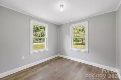 4078 Nc 208 Highway, Marshall, NC 28753 - Photo 24