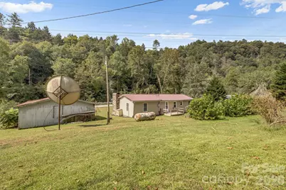 4078 Nc 208 Highway, Marshall, NC 28753 - Photo 36