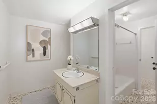 1300 Reece Rd, Charlotte, NC 28209 - Photo 8