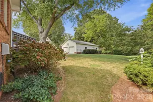 3007 Plentywood Dr, Matthews, NC 28105 - Photo 34