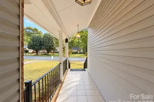 6501 Old Meadow Rd, Charlotte, NC 28227 - Photo 4