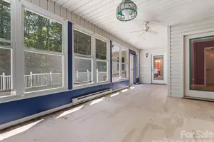 106 Fish Hawk Dr, Hendersonville, NC 28739 - Photo 10