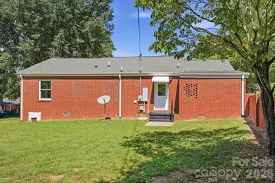 517 Battleground Road, Lincolnton, NC 28092 - Photo 6