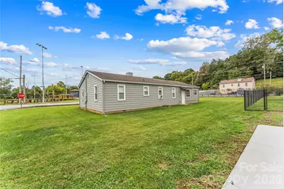 45 Henry Street, Waynesville, NC 28786 - Photo 18