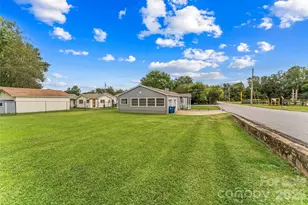 45 Henry St, Waynesville, NC 28786 - Photo 20
