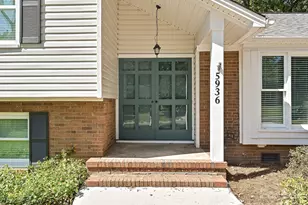 5936 Colchester Pl, Charlotte, NC 28210 - Photo 2