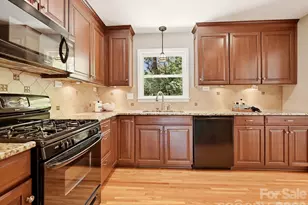 5936 Colchester Pl, Charlotte, NC 28210 - Photo 10