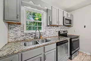 925 S Chestnut St, Gastonia, NC 28054 - Photo 4