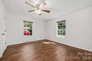 925 S Chestnut St, Gastonia, NC 28054 - Photo 16