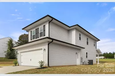 2005 Germany Drive, Dallas, NC 28034 - Photo 2