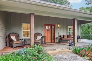404 Southview Ln, Flat Rock, NC 28731 - Photo 2