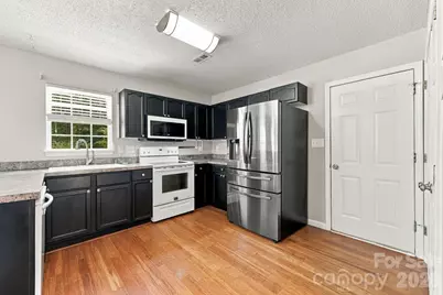 14306 Blue Grass Drive, Huntersville, NC 28078 - Photo 4