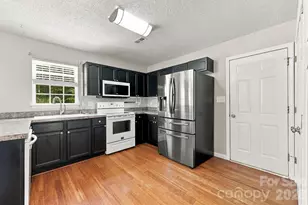 14306 Blue Grass Dr, Huntersville, NC 28078 - Photo 4