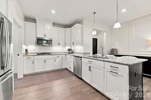 135 Lanyard Dr, Mooresville, NC 28117 - Photo 8