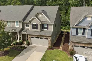 135 Lanyard Dr, Mooresville, NC 28117 - Photo 4