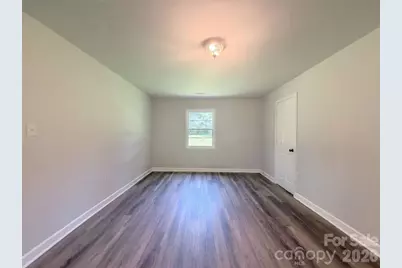 131 Highland Point Avenue, Harmony, NC 28634 - Photo 4