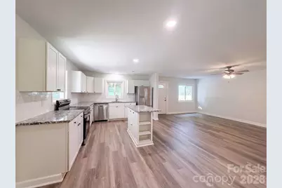 131 Highland Point Avenue, Harmony, NC 28634 - Photo 6