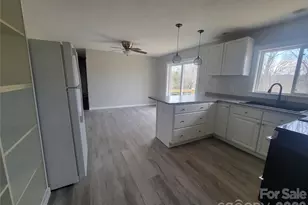 67 Fairlane Dr, Waynesville, NC 28786 - Photo 20