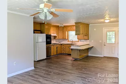 542 Elmwood Road, Statesville, NC 28677 - Photo 4