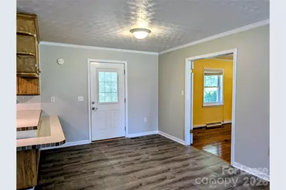 542 Elmwood Road, Statesville, NC 28677 - Photo 6
